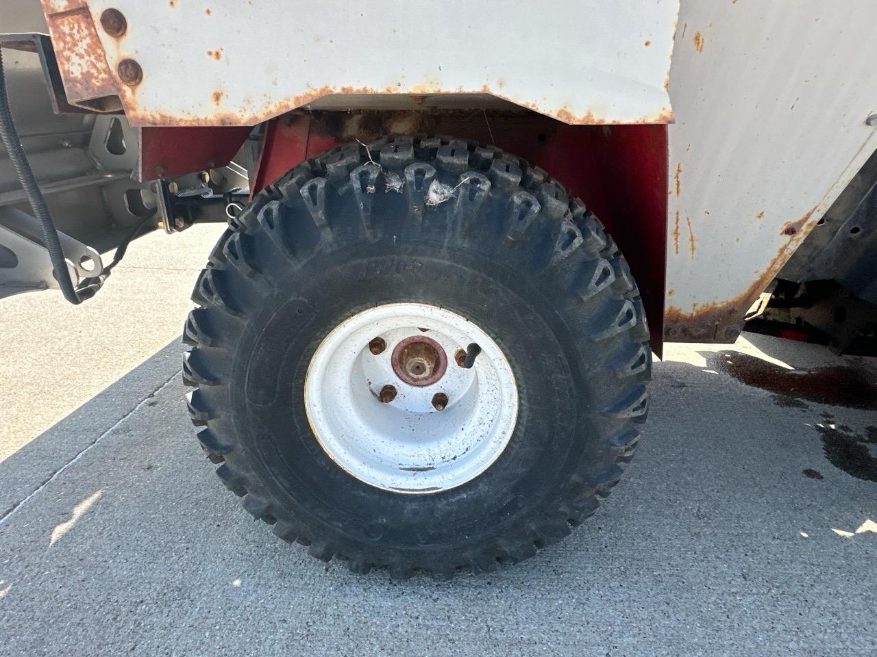 1999 Ventrac 4000 Tractor