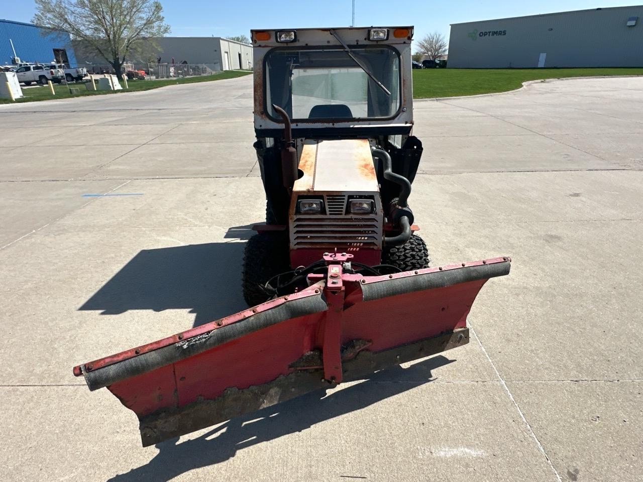 1999 Ventrac 4000 Tractor