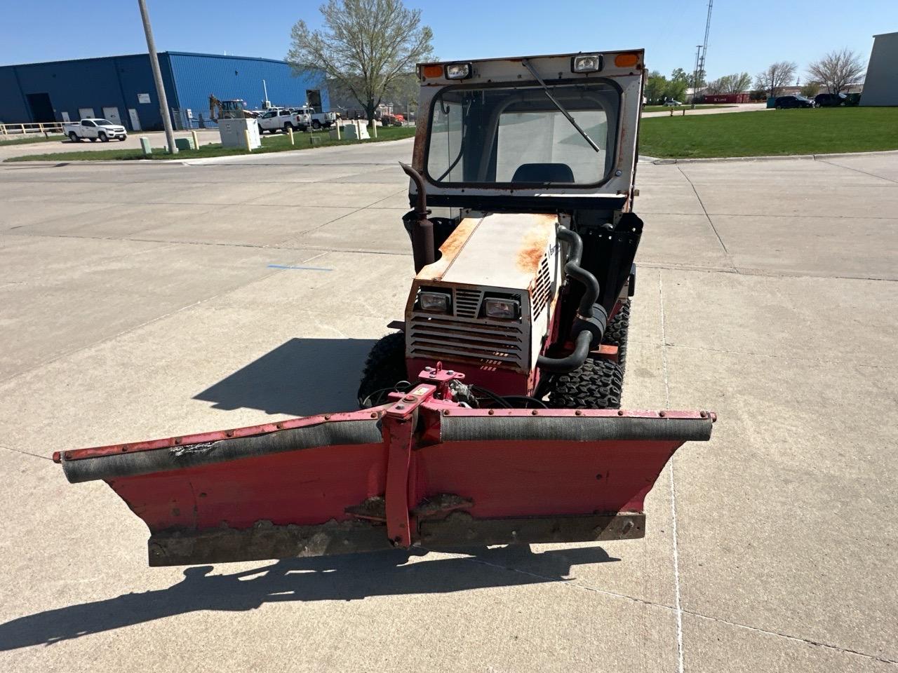 1999 Ventrac 4000 Tractor