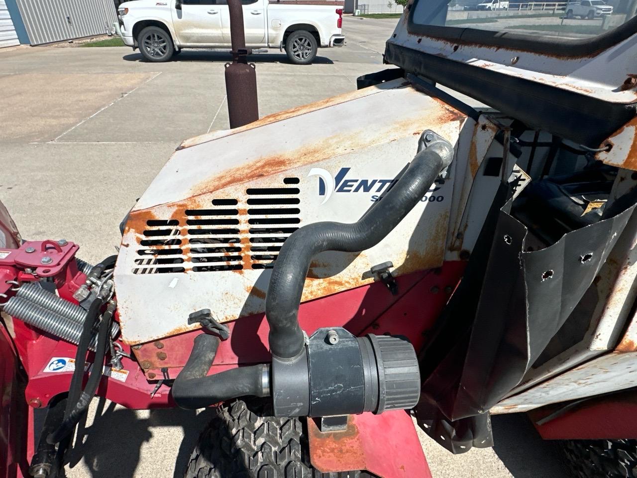 1999 Ventrac 4000 Tractor