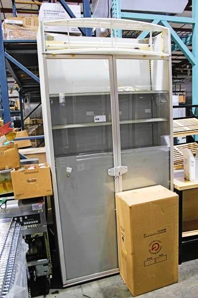 47IN. 2-DOOR CIGARETTE TOBACCO DISPLAY CABINET