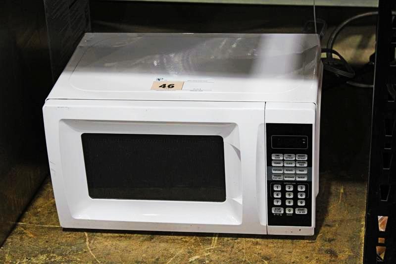 700 WATT MICROWAVE