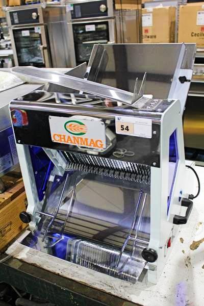 NEW CHANMAG CM-302 COUNTERTOP BREAD SLICER