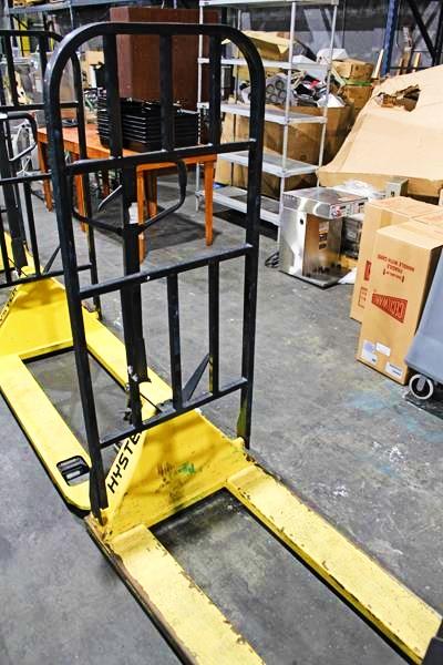 HYSTER MANUAL PALLET JACK