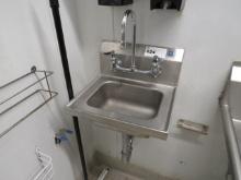 STAINLESS STEEL HAND SINK