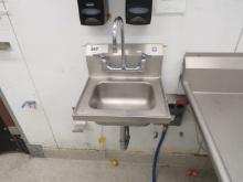 STAINLESS STEEL HAND SINK