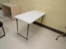 4FT FOLDING TABLE