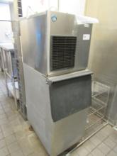 HOSHIZAKI F-450MAH 450LB SELF-CONTAINED ICE FLAKER WITH BIN