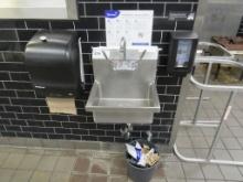 STAINLESS STEEL HAND SINK