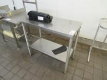 18X36 STAINLESS STEEL TABLE