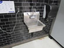 STAINLESS STEEL HAND SINK
