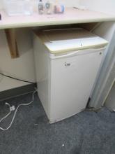 GE REFRIGERATOR