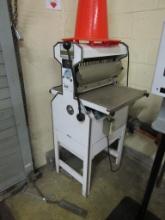 OLIVER 777 BREAD SLICER