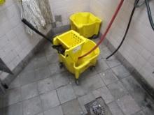 MOP BUCKET