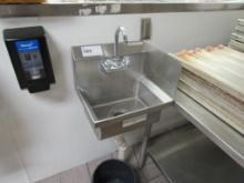 STAINLESS STEEL HAND SINK