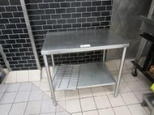 24X36 STAINLESS STEEL TABLE