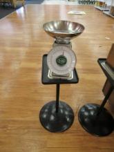 ACCU-WEIGH 30LB SCALE WITH STAND