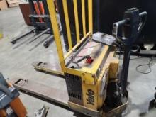 Yale Electric Pallet Jack w/charger