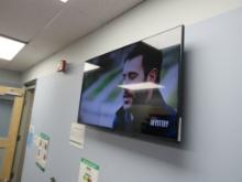 43-INCH LG TV