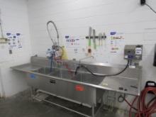 124-INCH 3-COMPARTMENT SINK