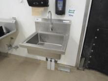 STAINLESS STEEL HAND SINK
