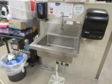 STAINLESS STEEL HAND SINK