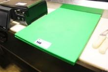 GREEN 18IN X 24IN POLY CUTTING BOARDS