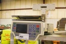 HOBART QUANTUM SCALE/ PRINTER