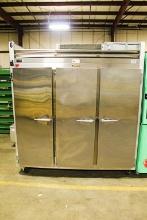 TRAULSEN G31011 SELF CONTAINED 3-DOOR FREEZER 2018