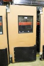 SWINGING DOOR 40X81