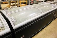 AHT MANHATTAN 210NAM 83IN. SELF CONTAINED SLIDE-TOP FREEZER MERCHANDISER
