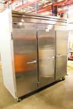 TRAULSEN G31011 SELF CONTAINED 3-DOOR FREEZER 2018