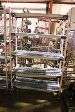 METROMAX 5-TIER CART ON CASTERS