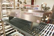 31IN. STAINLESS STEEL WALL MOUNT SHELF