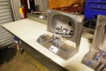 19IN. STAINLESS STEEL HAND SINK