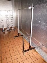 Z COAT RACK ON CASTERS