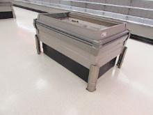KYSOR WARREN D11-5U MEDIUM TEMP ISLAND CASE '00 - REMOTE COOLED NO COMPRESSOR