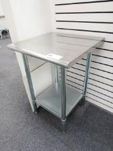 24IN X 24IN STAINLESS STEEL TABLE