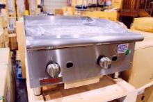 NEW CECILWARE PRO GCP24 24IN. GAS FLAT GRILL