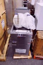 NEW CECILWARE PRO FMS403NAT 40LB NATURAL GAS DEEP FRYER