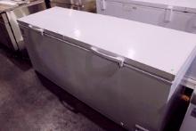 NEW FLOOR MODEL DISPLAY EXCELLENCE BD-24 SELF CONTAINED 82IN. CHEST FREEZER
