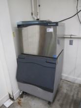 SCOTSMAN C0330SA-1B SELF-CONTAINED ICE MAKER WITH BIN