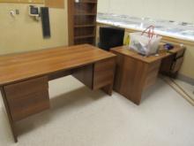 WOODEN OFFICE DESKS