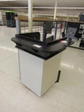 SCO CASHIER STAND