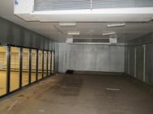 20FT X 33FT 12-DOOR WALK-IN DAIRY COOLER - 1 DOOR MISSING - REMOTE NO COMPRESSOR