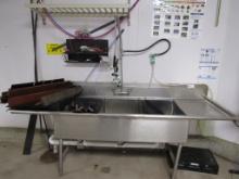 96-INCH 3-COMPARTMENT SINK
