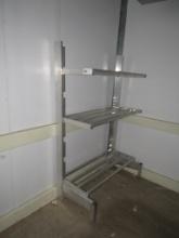 ALUMINUM COOLER SHELVING
