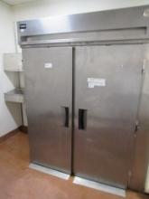DELFIELD SELF-CONTAINED 2-DOOR ROLL-IN COOLER