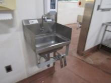 STAINLESS STEEL HAND SINK