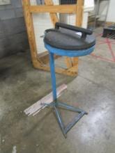 TRASH BAG STAND